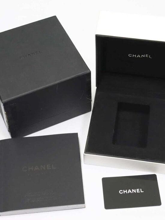 Chanel 29 mm Watch Diamond White Shell Ceramic Quartz main image 7